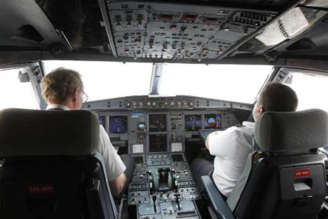 航空会社の機長はドキドキ！過去の投稿でバニラ・エアとピーチ・アビエーションのパイロットが乗務停止処分に！