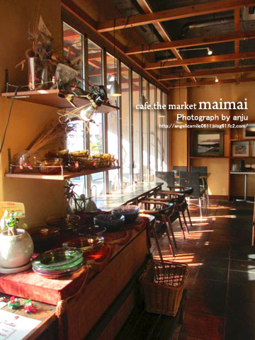 ドリンクオーダーでパン＆サラダ無料♪　cafe.the market maimai（マイマイ）　岡山市北区