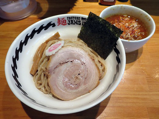 麺 ＦＡＣＴＯＲＹ ＪＡＷＳ・豚キムレッドつけ麺 200g